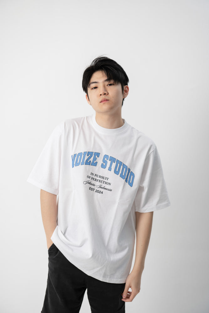 NOIZE STUDIO Signature  Blue - Oversized Tshirt 16S (white)