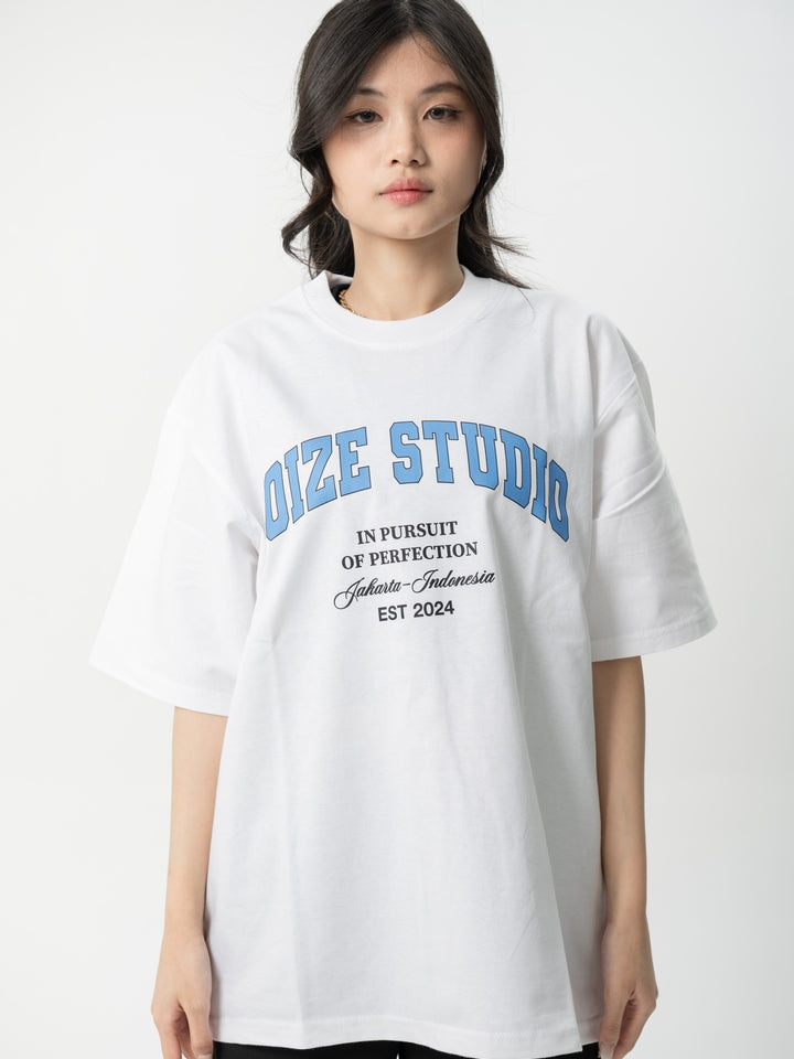 NOIZE STUDIO Signature  Blue - Oversized Tshirt 16S (white)